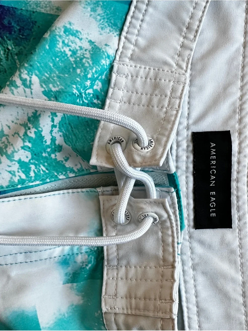American Eagle XS Men's Gradient Aqua & Purple Check Swim Trunks